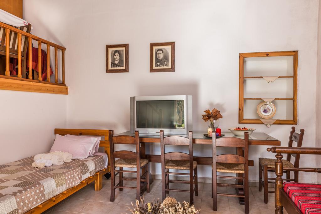 Traditional House Alikampos Екстер'єр фото