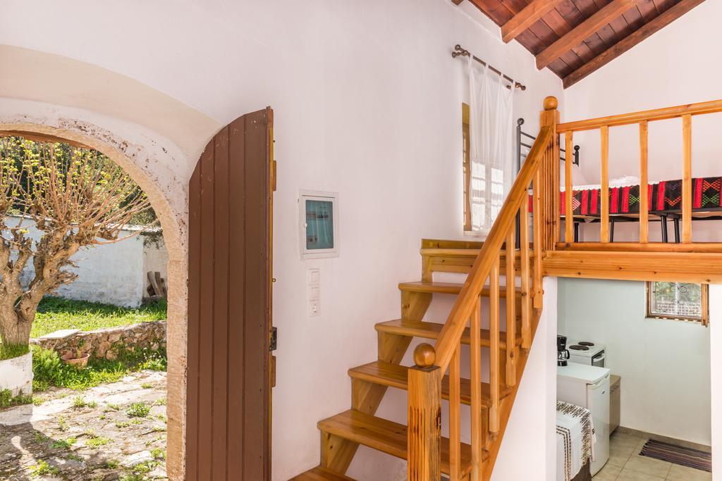 Traditional House Alikampos Екстер'єр фото