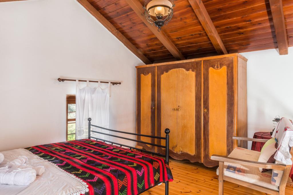 Traditional House Alikampos Екстер'єр фото